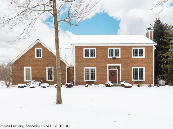 16523 Peacock Ln, Haslett, MI 48840