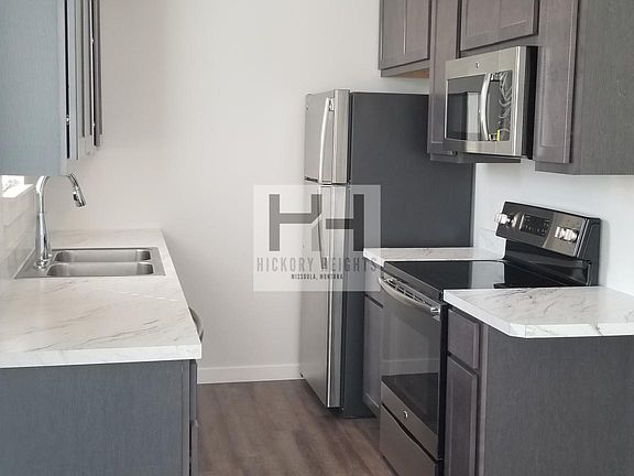 4th image of 209 Hickory St #102