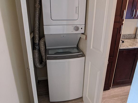 5th image of 7522 Holly Hill Dr APT 4