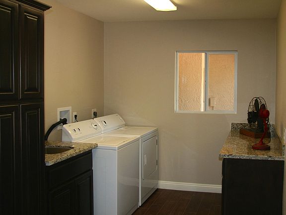 Laundry Room, Sink & Folding