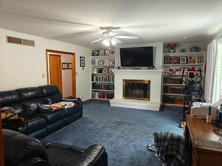 1815 Klemp St — Photo 6
