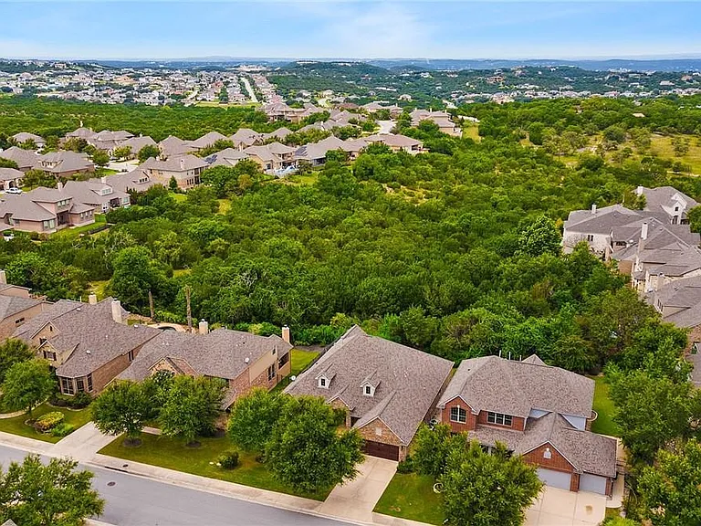 4708 Mont Blanc Dr — Photo 38