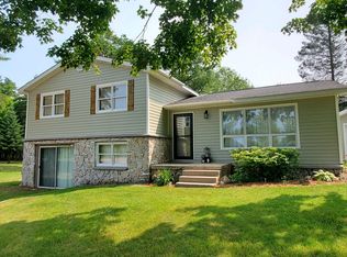 N 7961 Hurd Rd, Naubinway, MI 49762