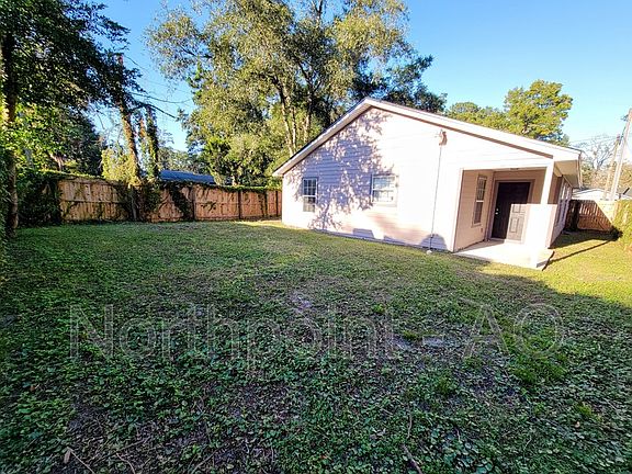 3rd image of 9184 Monroe Ave