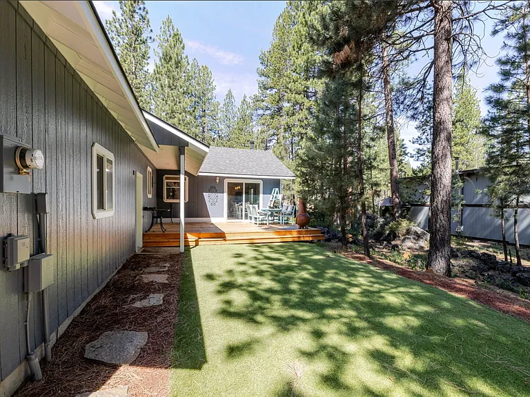 56443 Celestial Dr — Photo 32