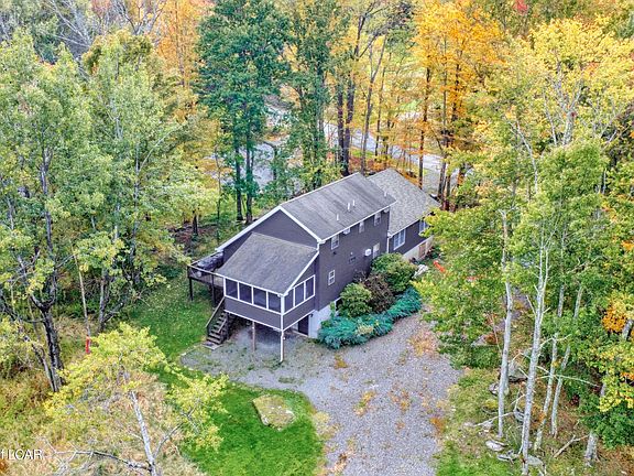 4th image of 46 Forest Ln