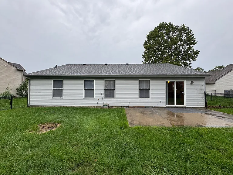 6947 Raritan Dr — Photo 23