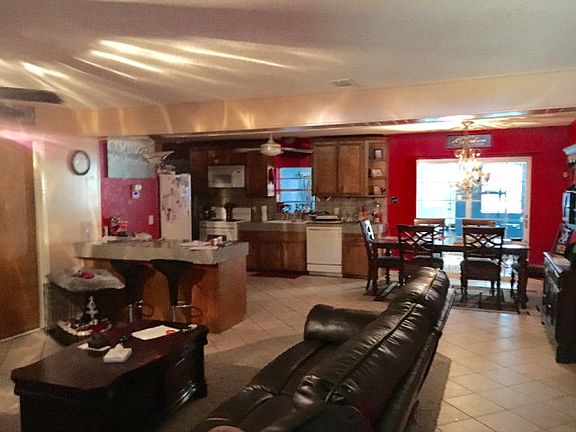 2nd image of 206 Avenue H