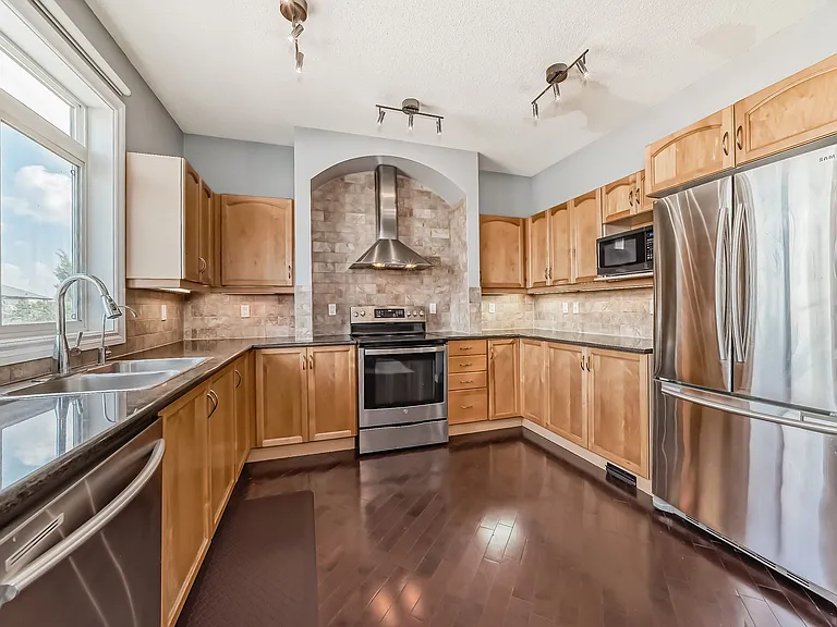 409 W Lakeview Dr — Photo 8