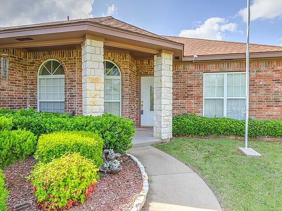 3rd image of 4250 Bay Shore Cir