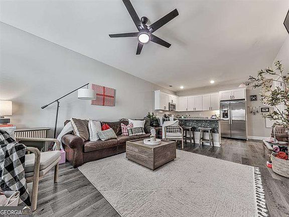 4th image of 24 N Rim Dr