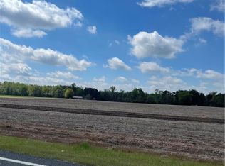 Barker Church Rd, Lumberton, NC 28358