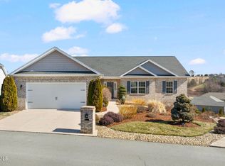 376 Sweetgrass Ln, Jonesborough, TN 37659