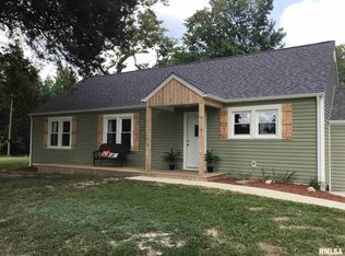 14562 N Old Centralia Ln, Mount Vernon, IL