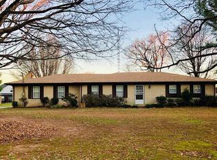 2491 Elrod Rd, Bowling Green, KY 42104