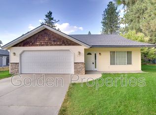 819 E Prairie Ave, Hayden Lake, ID 83835