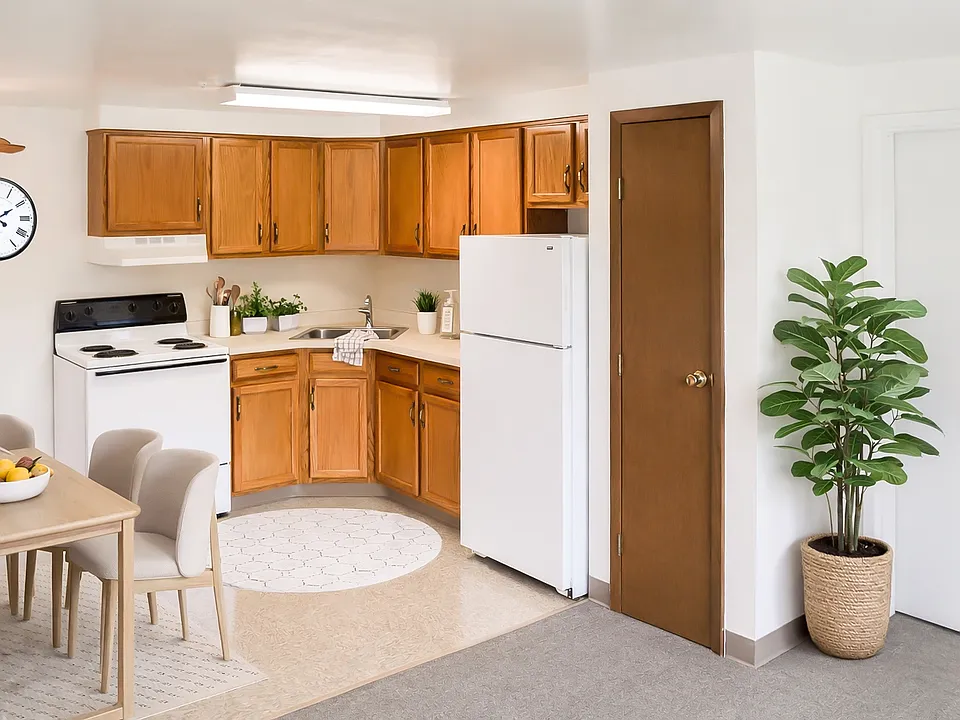 Polished Kitchens at Autumn Gardens