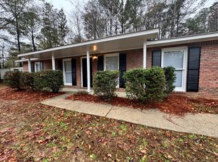1715 Scenic Dr, Phenix City, AL 36869