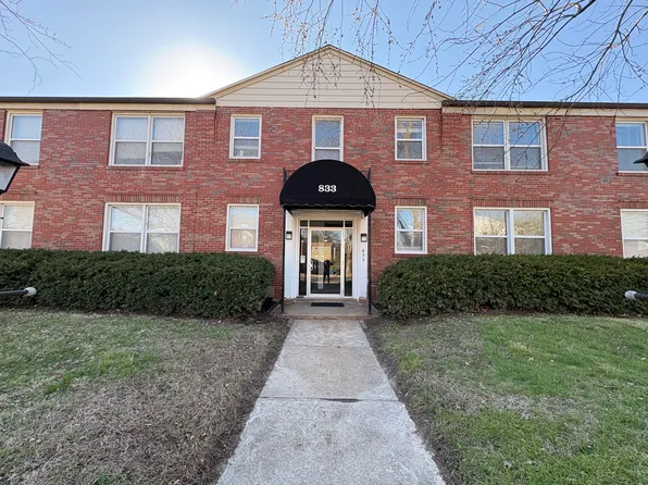 833 Sudbury Dr APT 7, Clayton, MO 63105