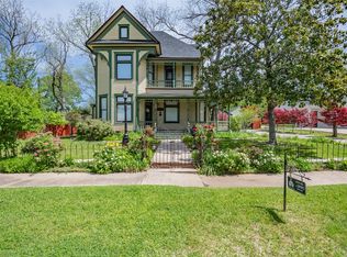 1500 W Main St, Waxahachie, TX 75165