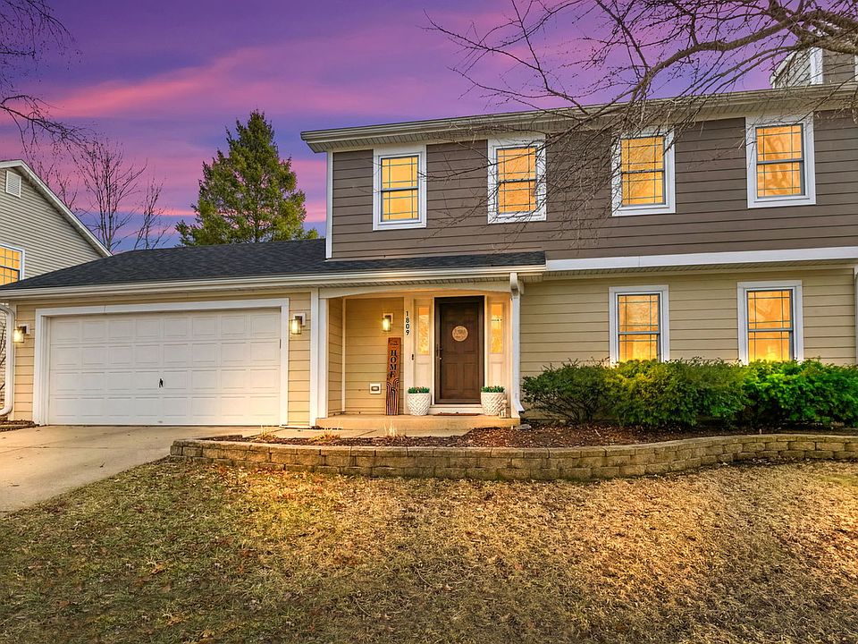 1st image of 1809 Cambridge Dr
