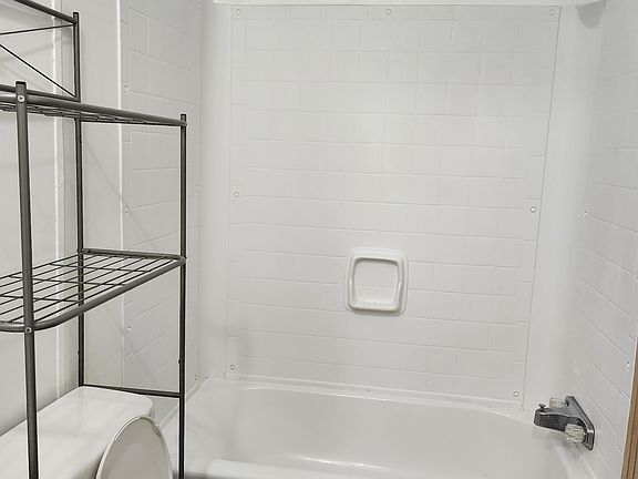 4th image of 2149 Twinleaf Dr