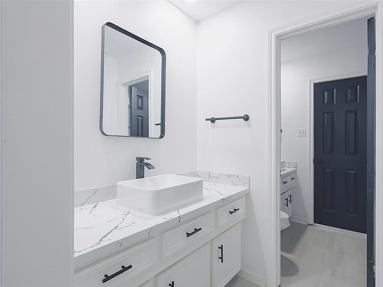 17527 Sandy Cliffs Dr — Photo 31