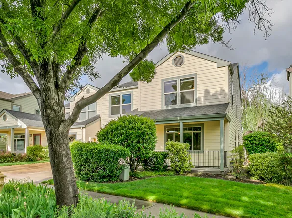 75 Brooks Ln, Ashland, OR 97520