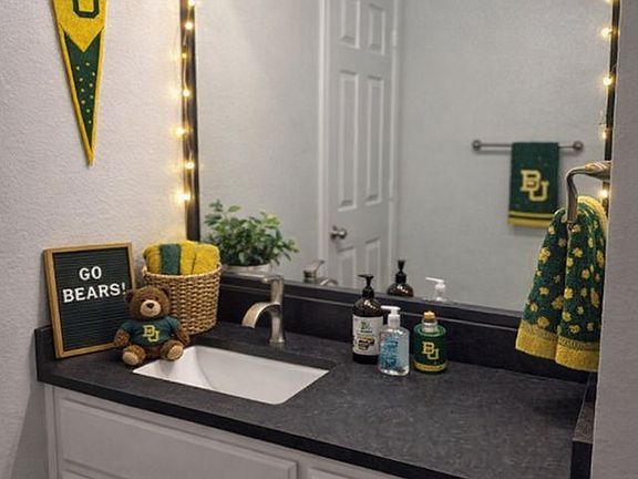 2nd image of 2011 S 8th St