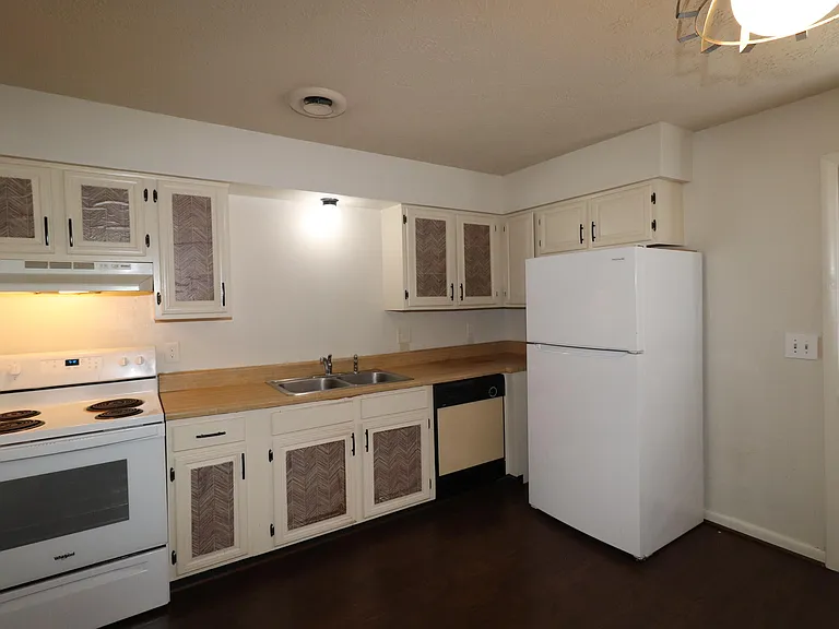 2977 Winter Garden Dr #4 — Photo 6