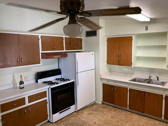4th image of 11112 W Duluth Ave