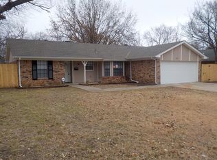 3824 Cagle Dr, Richland Hills, TX 76118