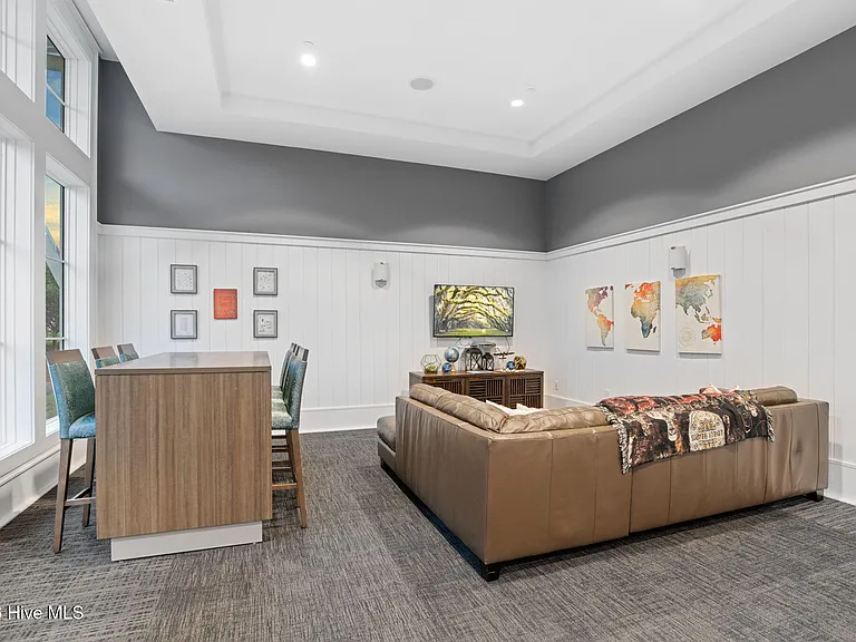 4744 Siddons Dr — Photo 42