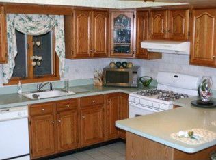 166 Chestnut St, Newark, NJ 07105