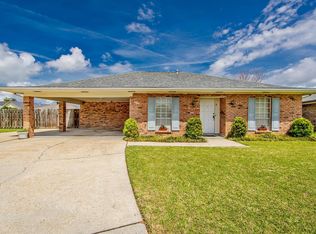 7 N Cane Cir, Houma, LA 70360