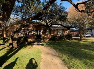 725 Falcon Dr, Woodway, TX 76712