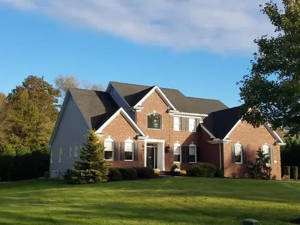 14 Laielli Ct, Vineland, NJ 08360