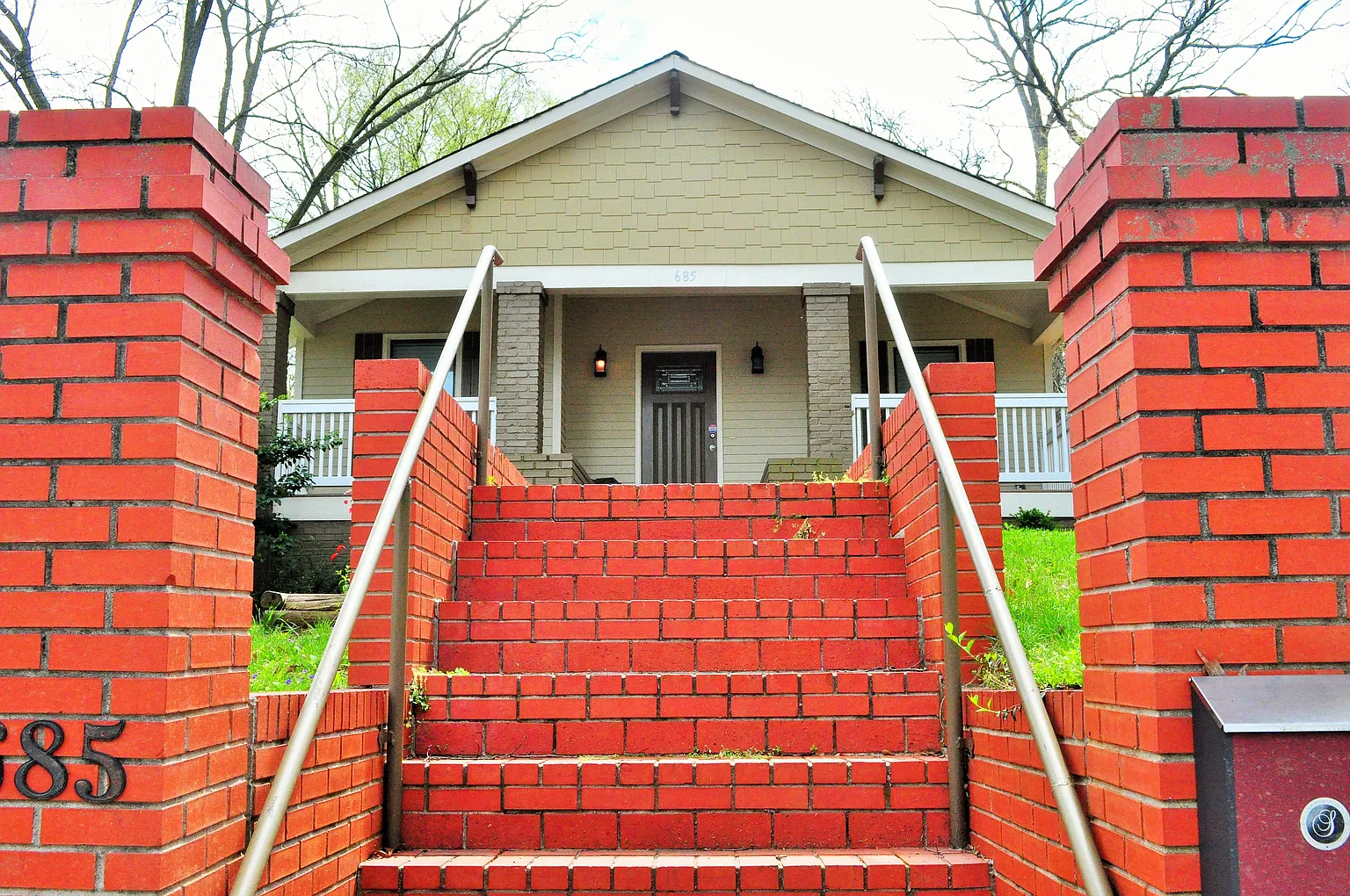 133 E Southern Ave photo 1