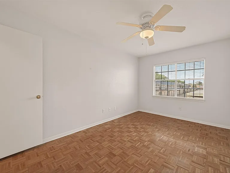 6404 Burgoyne Rd #159 — Photo 35
