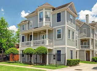 1126 Nicholson St, Houston, TX 77008