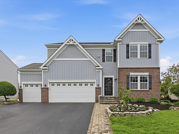 3rd image of 235 Weeping Willow Run Dr