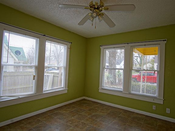 3rd image of 2217 Cleveland St
