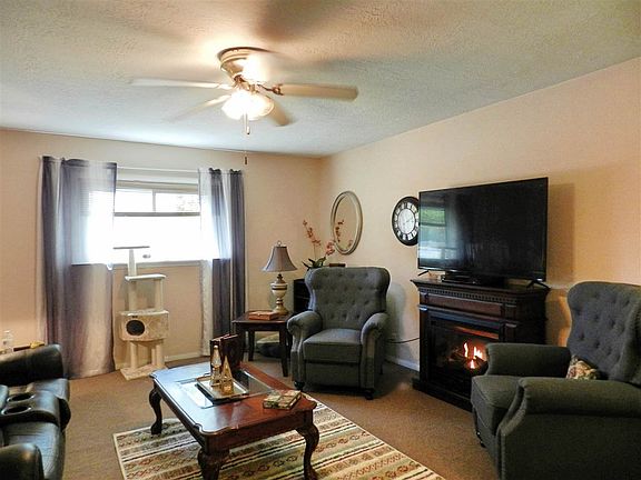 4th image of 822 S 19th St