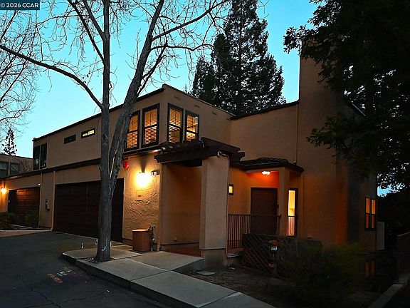 3rd image of 3279 Mount Diablo Ct APT 13