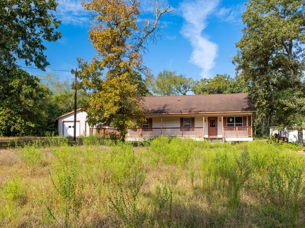 24738 Shannon St, Hempstead, TX 77445