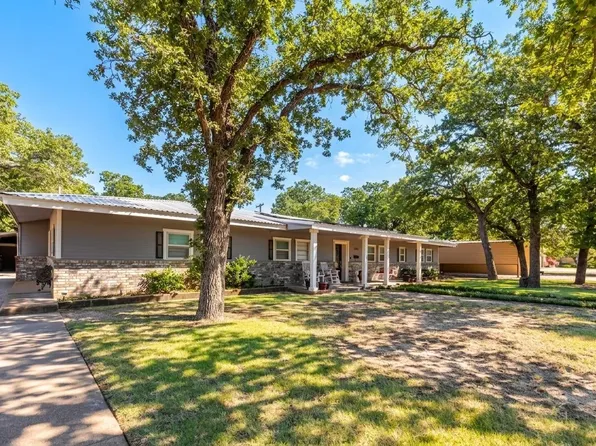 1308 W 14th St, Cisco, TX 76437