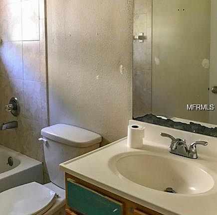 4th image of 133 N Mercury Ave #133