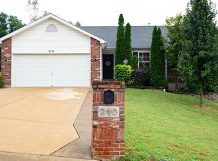 210 Williamsburg Dr, Crystal City, MO 63019