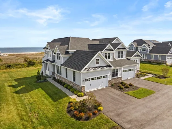 154 Hatherly Rd, Scituate, MA 02066