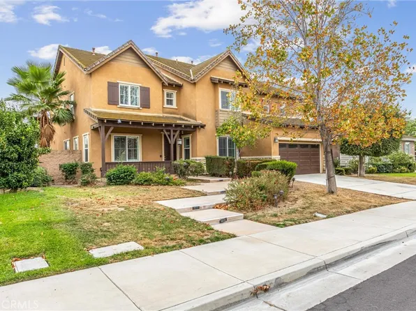 8574 Lourenco Ln, Corona, CA 92880